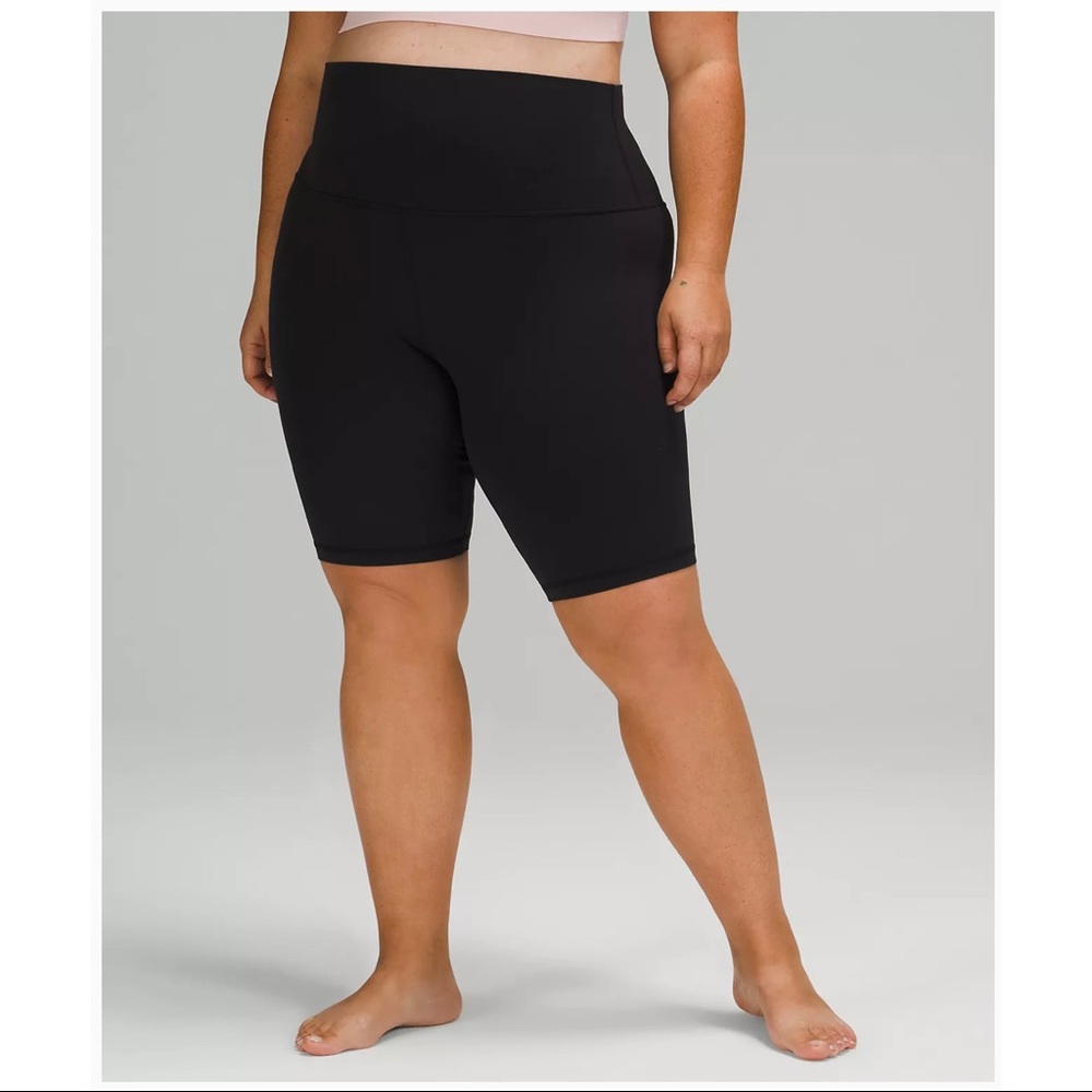 NWT lululemon Align™ Super High Rise Short 10"